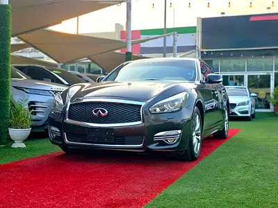 2016 Infiniti Q70 — фото 2