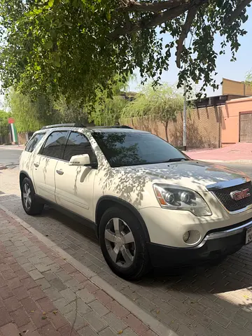 صورة 10 لـ 2011 GMC ACADIA