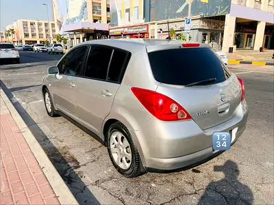 2006 Nissan TIIDA — фото 3
