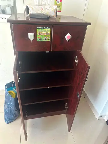 Shoe stand