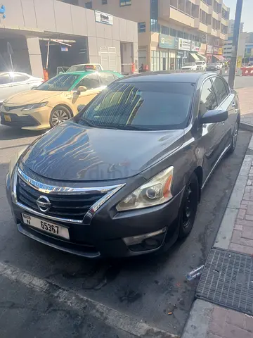 Nissan Altima 2015 model( Urgent Sale)