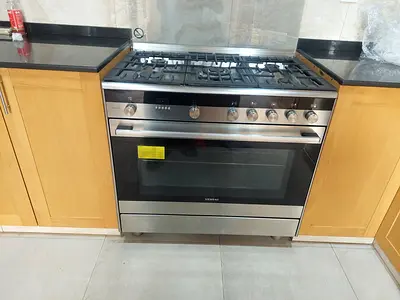 Siemens IQ700 Top Gas& Electric oven 90cm
