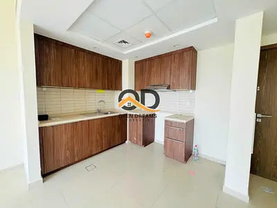 LUXURY FALAT 1BHK RANT 52K GYM POOL AND PARKING PARIM LOCATION AREA