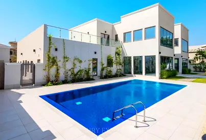 Marina View | 6BR Beachfront Villa | Modern