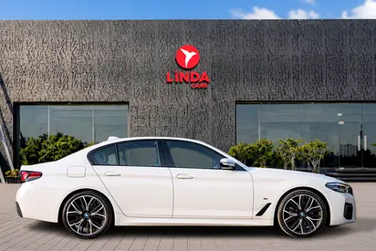 صورة 7 لـ 2023 BMW 5-SERIES