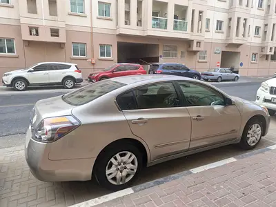 2012 Nissan ALTIMA — миниатюра 8