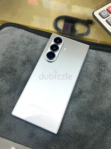 Samsung Z fold 7 silvr tdra uae 256 gb