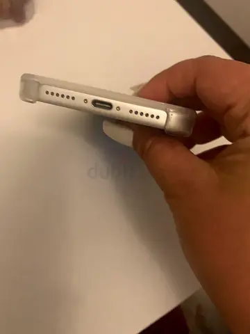 iPhone 17 Pro Max / 3 months used only  3888
