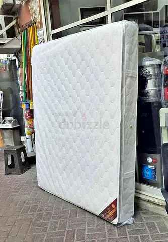 180x200cm mattress with top comfortable foam.  Same day delivery available