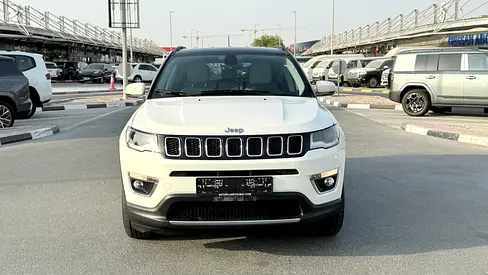 Jeep compass 4X4 Limited option 2018 Year 2.4L Gcc specifications, accident condition