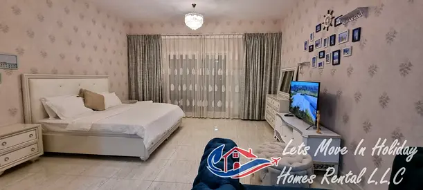 FULLY FURNISHED APARTMENT VERY CHEAPE PRICE READY TO MOVE FULLY FACILTIES
