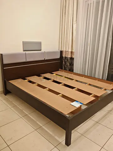 King size bed