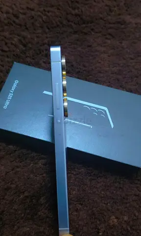 Samsung Galaxy S23 Ultra with box - Good condition