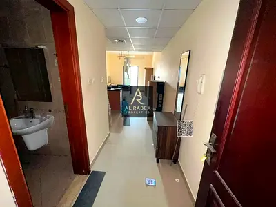 طابق مرتفع + سكن او استثمار + بمساحه 626 قدم + بلكونه + تملك حر + علي مخرج الشارقة