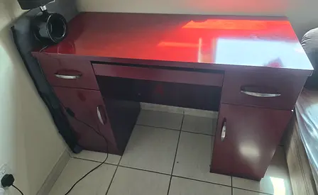 Office table