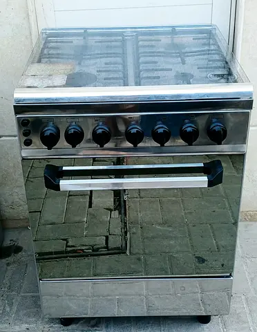 AFTRON gas cooker 60x60cm perfect working condition