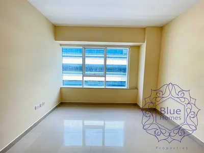 LUXURY 3BHK WITH DINING HALL IN 150K 2 CAR PARKINGS