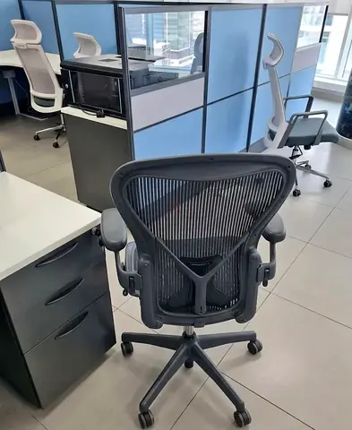 Herman Miller Aeron Chair Size B Fully Loaded with Posture Fit Support