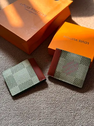 Louis vuitton mens wallet