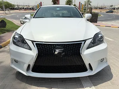 Lexus IS 250 Platinum 2009 - American Specs - Excellent Condition