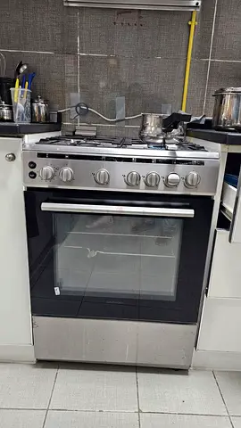 Stainless Steel Freestanding Gas Cooker with Oven - Good Working Condition