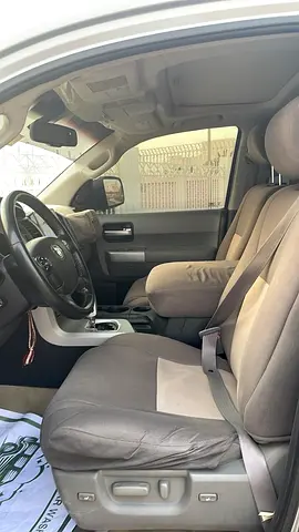 2009 Toyota SEQUOIA — фото 4