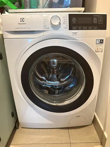 Electrolux Front Load Washing Machine 8kg - Good Condition