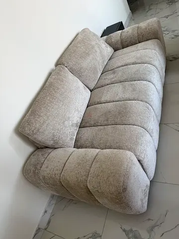 Modern light gray 2-Seater Sofa - Excellent Condition - 210cm