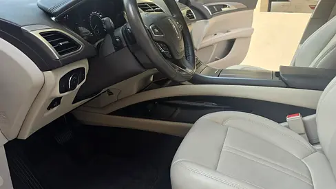 صورة 10 لـ 2019 Lincoln MKZ