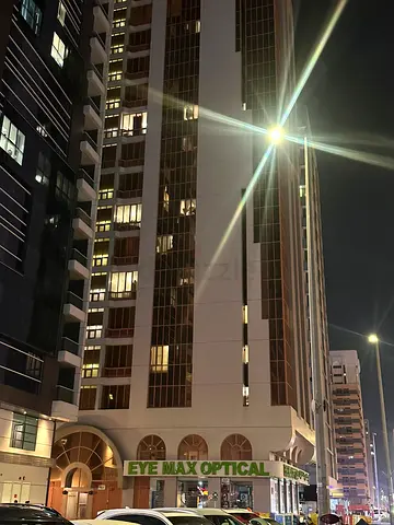 Furnished partition available @1000