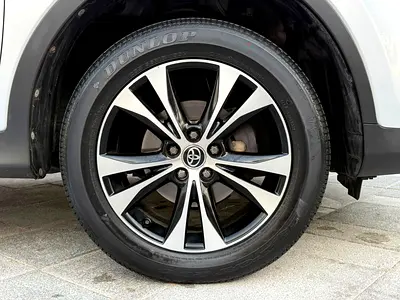 2015 Toyota RAV 4 照片 19