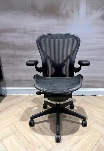 Herman Miller Aeron Chair Size B Fully Loaded with Posture Fit Support