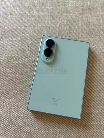 Galaxy Z Fold 8 Pistachio