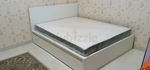 IKEA Malam queen size 160×200cm bed frame with 2 big storage drawers underneath with IKEA mattress