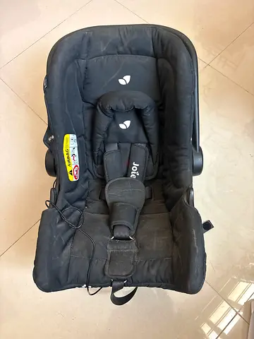 Joie infant car seat / carrier - used, good condition