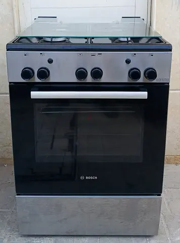 Brand Bosch gas cooker all 4 burners and oven is in perfect working condition.