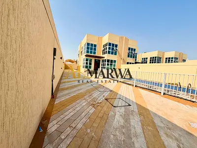 Spacious 5BR Modern Villa with swimming pool ready to move in good price