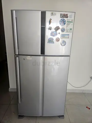 HITACHI 610 Litres Silver Colour Refrigerator - Very Good Working Condition