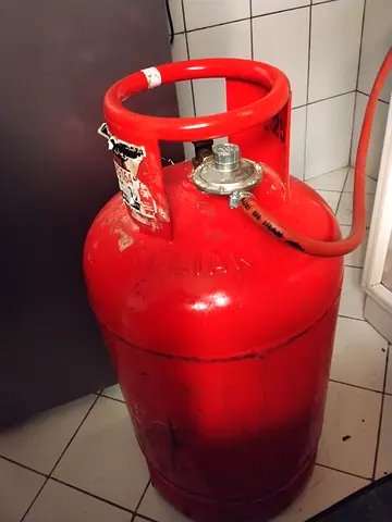 Red Domestic LPG Gas Cylinder - 22kg (Used)