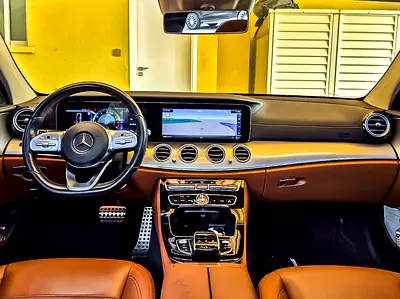 2020 Mercedes-BENZ E-CLASS photo 12