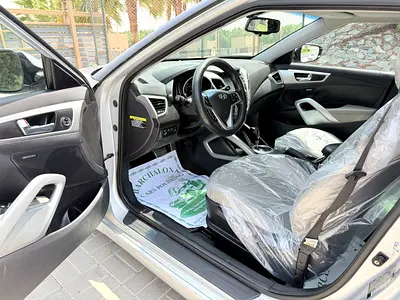 صورة مصغرة 11 لـ 2012 Hyundai VELOSTER
