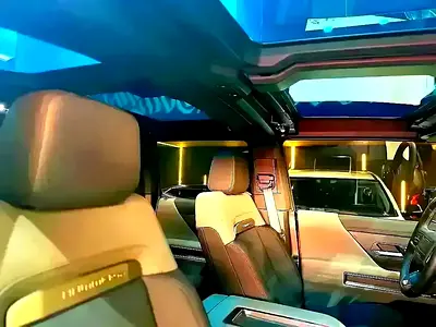 2024 GMC HUMMER 照片 12