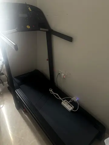 Domyos electric treadmill - good working condition price is negotiable and comes with the belt oil