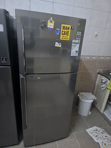 I am selling my fridge and my washing machine