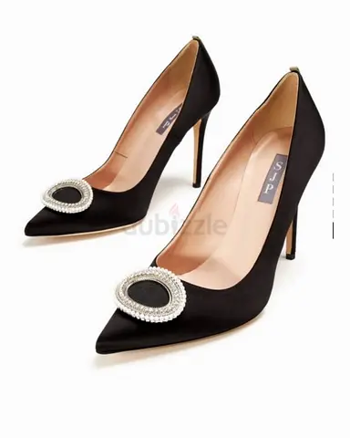 Black Satin Pointed Toe Stiletto Heels with Rhinestone Brooch