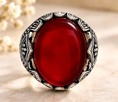 Red Yemeni Aqeeq Silver Ring