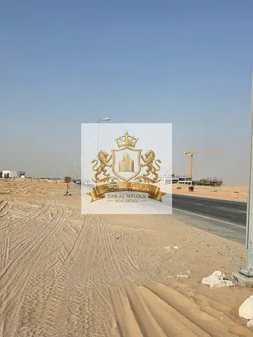 للبيع ارض تجاري سكني بالسحمه شارع ٩٧متر مساحه ١٨١٥٤قدم تملك عرب