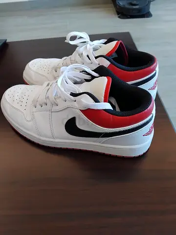 Nike Air Jordan 1 Low White Red Black
