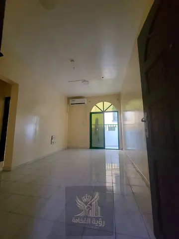 أجمل وأرخص شقة في البوطينة، أول ساكن بعد التجديد بالكامل، مع بلكونة مميزة وتشطيبات جديدة وأنيقة. فرصة ممتازة للسكن في موقع حيوي قريب من جميع الخدمات.