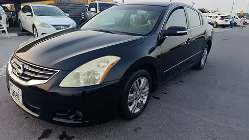 Nissan Altima 2010 SV GCC Specs - Well Maintained